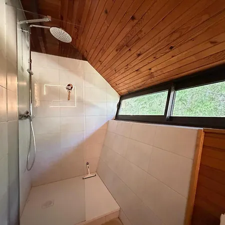 Chalet Au Mont-dore, 3 Chambres, Terrasse Et Parking, 8 Couchages - Fr-1-415-208 Mont-Dore
